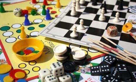 Spelletjes spelen — familie-kids in Houten