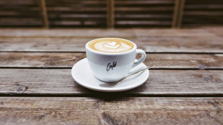 Koffie, koek en klets — uitgaan in Houten