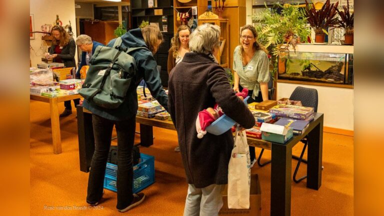 Recycle Sint: ruilen is het nieuwe kopen — familie-kids in Houten
